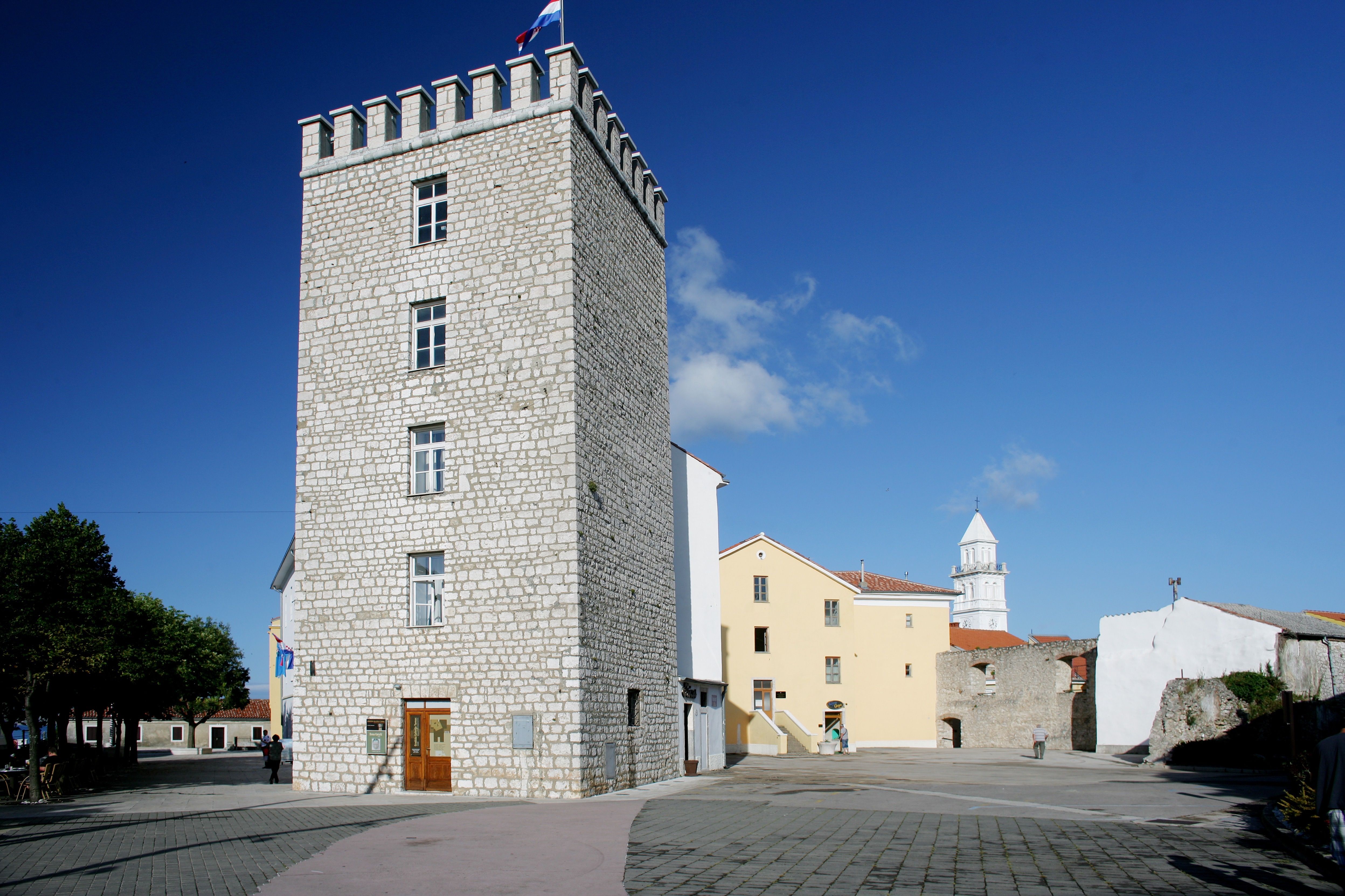 Kaštel s kulom Kvadrac u Novom Vinodolskom