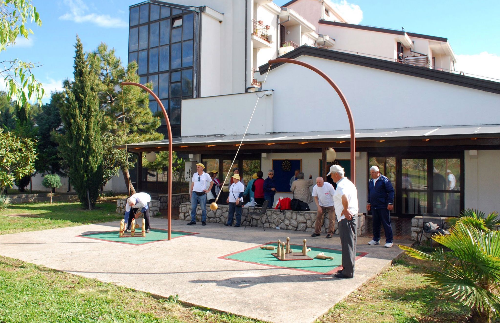 Već tradicionalni sportski susreti umirovljenika u Malom Kartecu, uz ostala postignuća, ravnatelju Pokrajčiću donijeli prestižnu nagradu / foto Mladen TRINAJSTIĆ