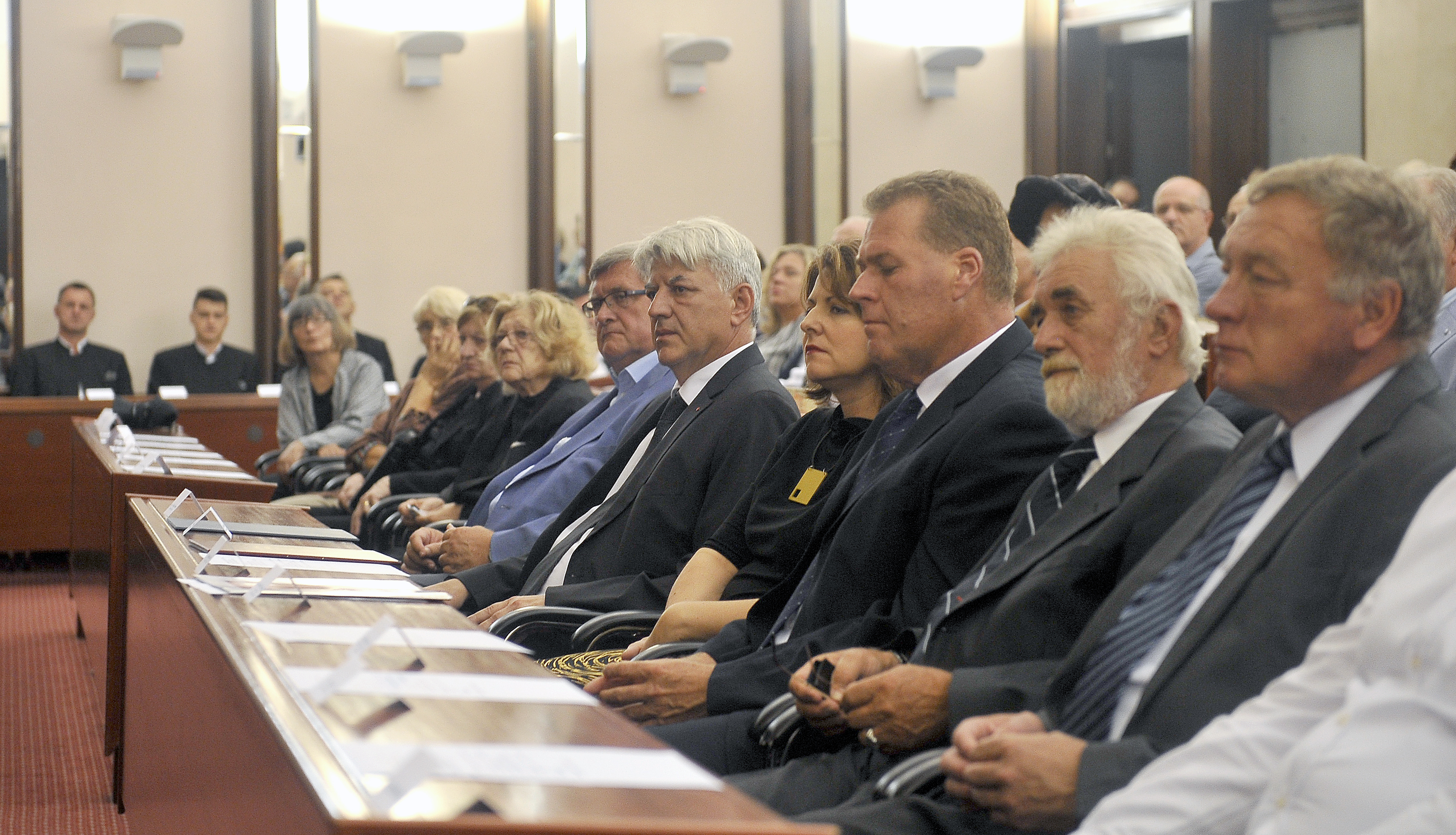 Komemoracija za Dušana Prašelja: Prepuna vijećnica Grada Rijeke / Snimio Roni BRMALJ