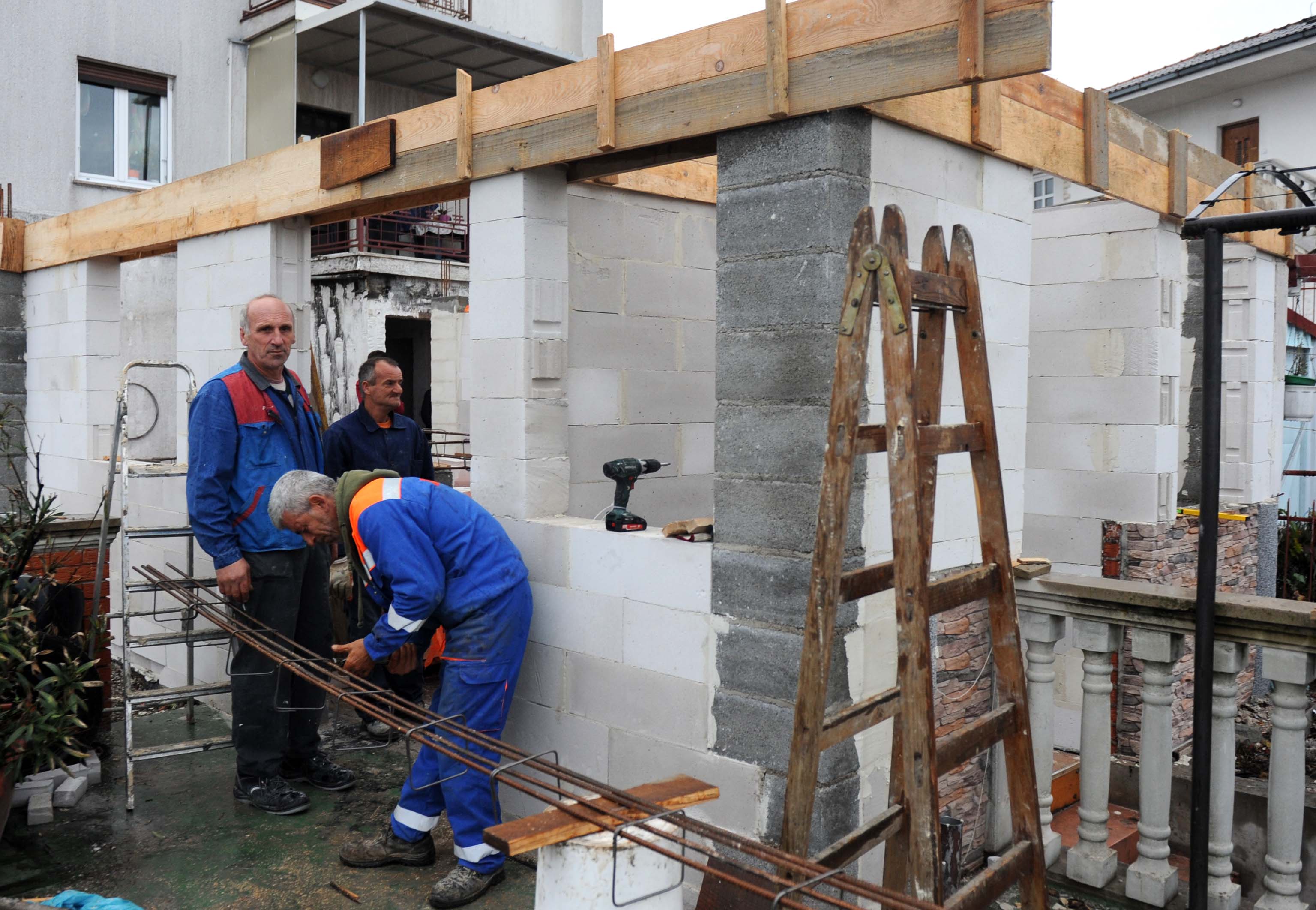 Radovi dobro napreduju i svi se vesele što bržem useljenju u obnovljenu kuću / Foto Marko GRACIN