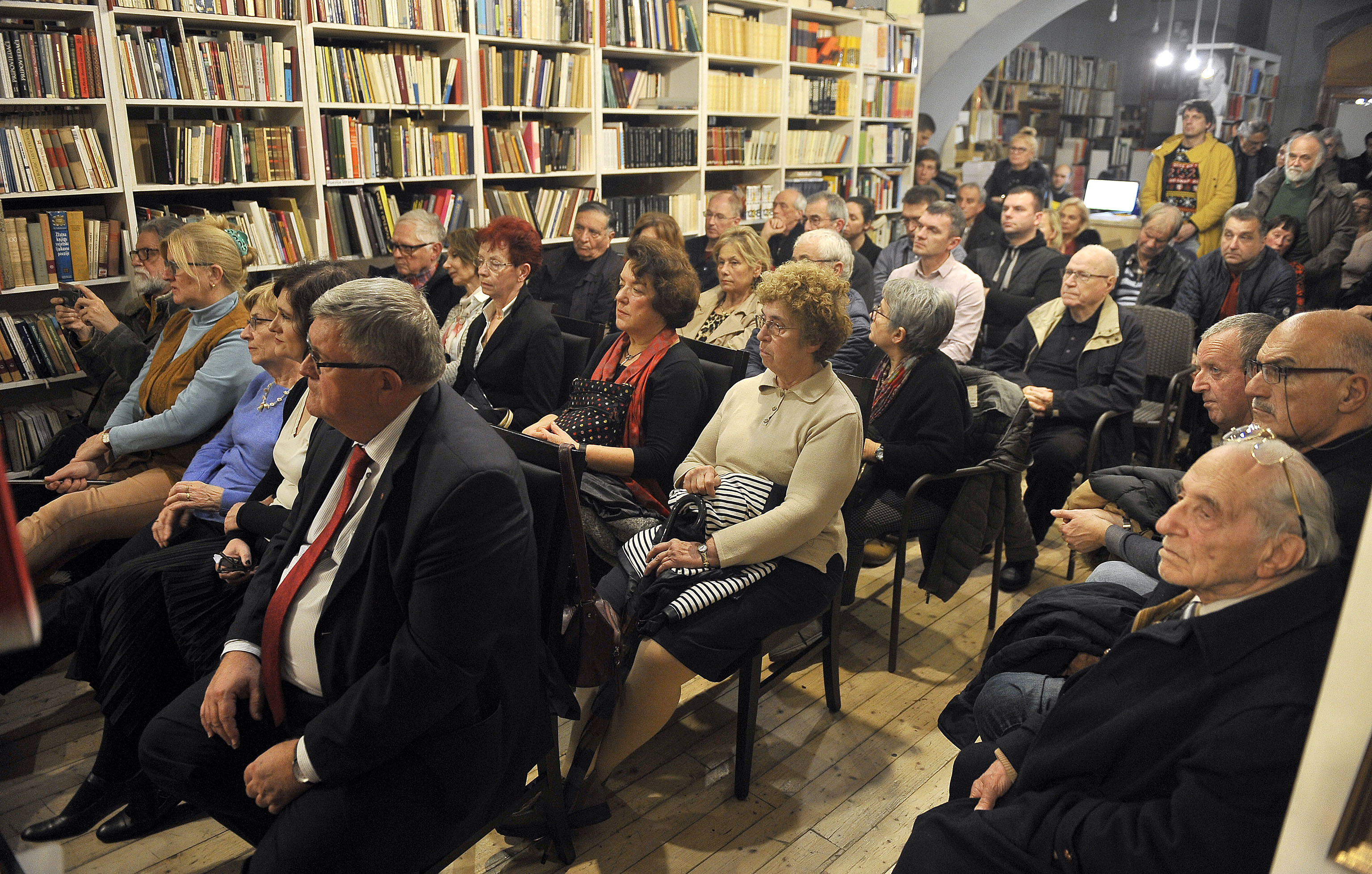 Tea Perinčić: Rijeka ili smrt / Foto Roni BRMALJ