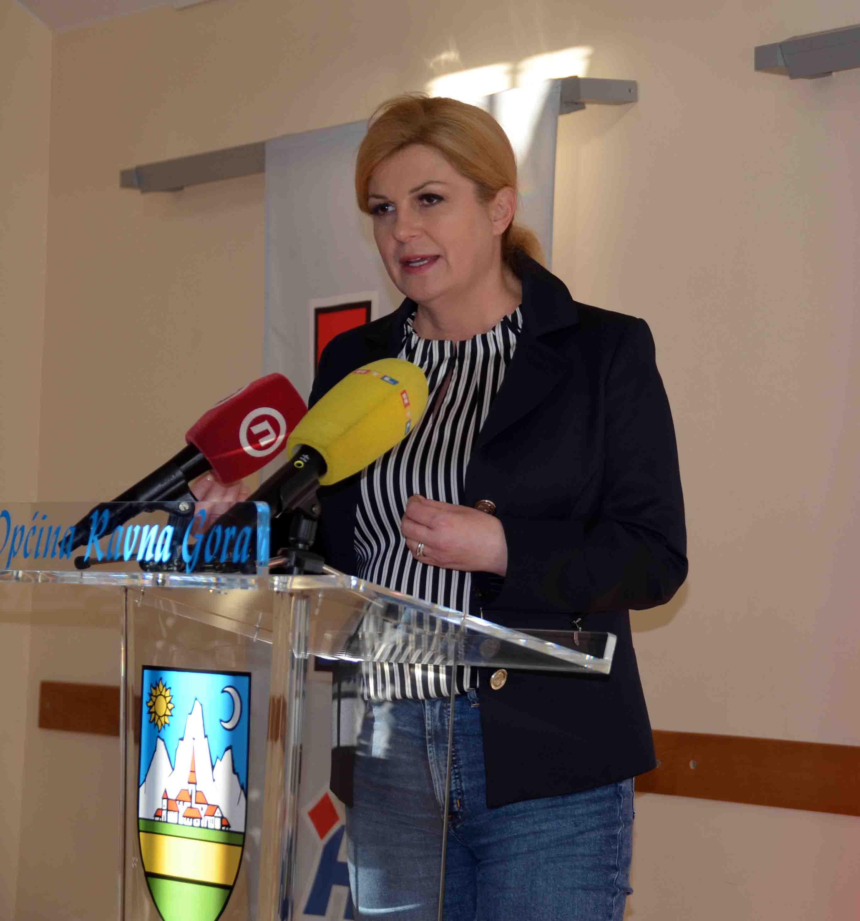 Kolinda Grabar Kitarović u Gorskom kotaru / Snimio Marinko KRMPOTIĆ