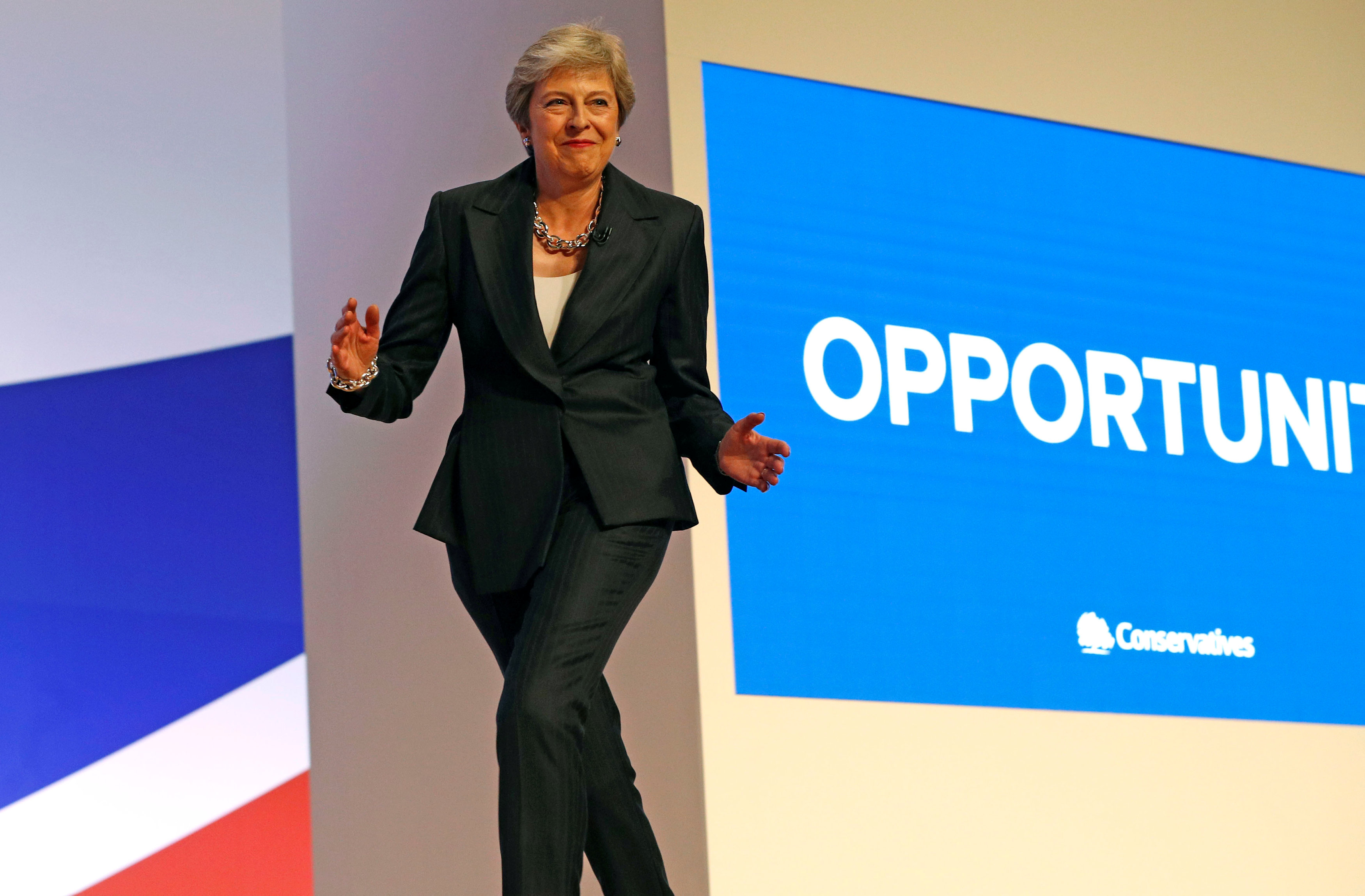 Theresa May, dancing Queen, Foto Reuters