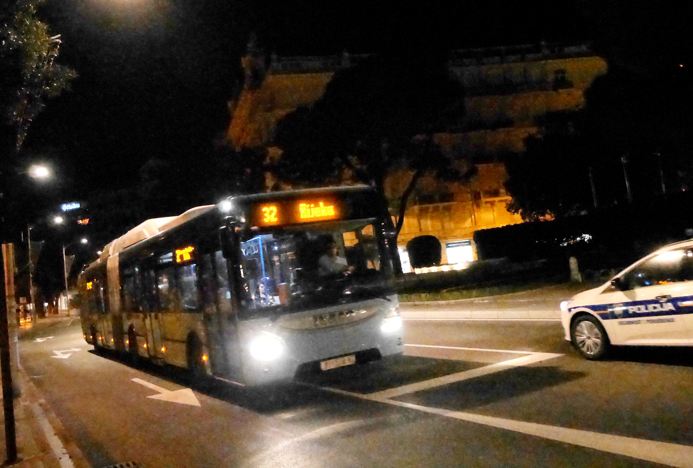 autobusna linija koja spaja Rijeku i Opatijsku rivijeru, atraktivna je i turistima / Foto Marin ANIČIĆ