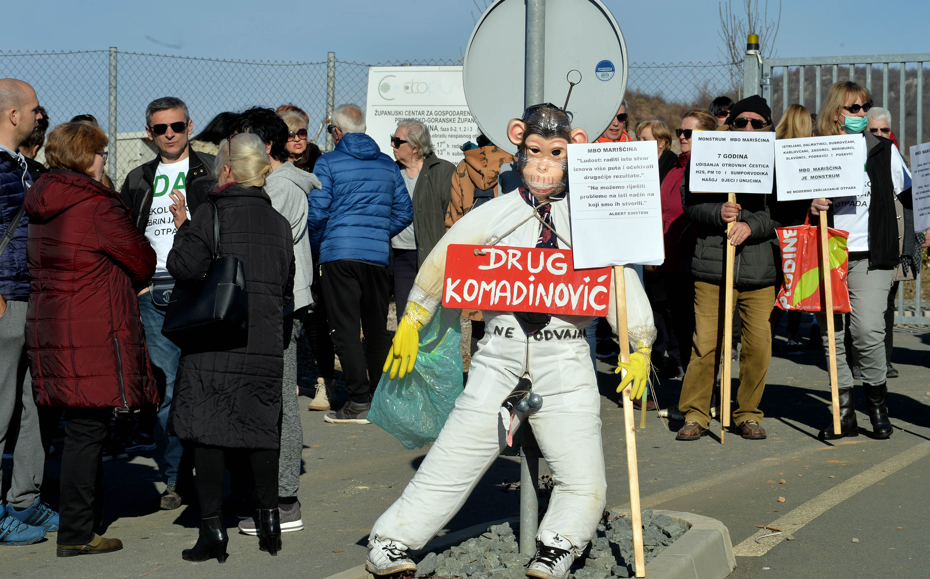 Za sve su okrivili župana – »Druga Komadinovića«, snimio Damir ŠKOMRLJ