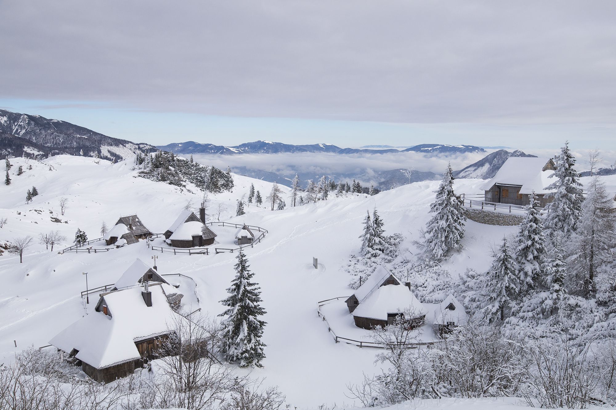 Koca.si /Pravljica/Fairytale - Velika planina