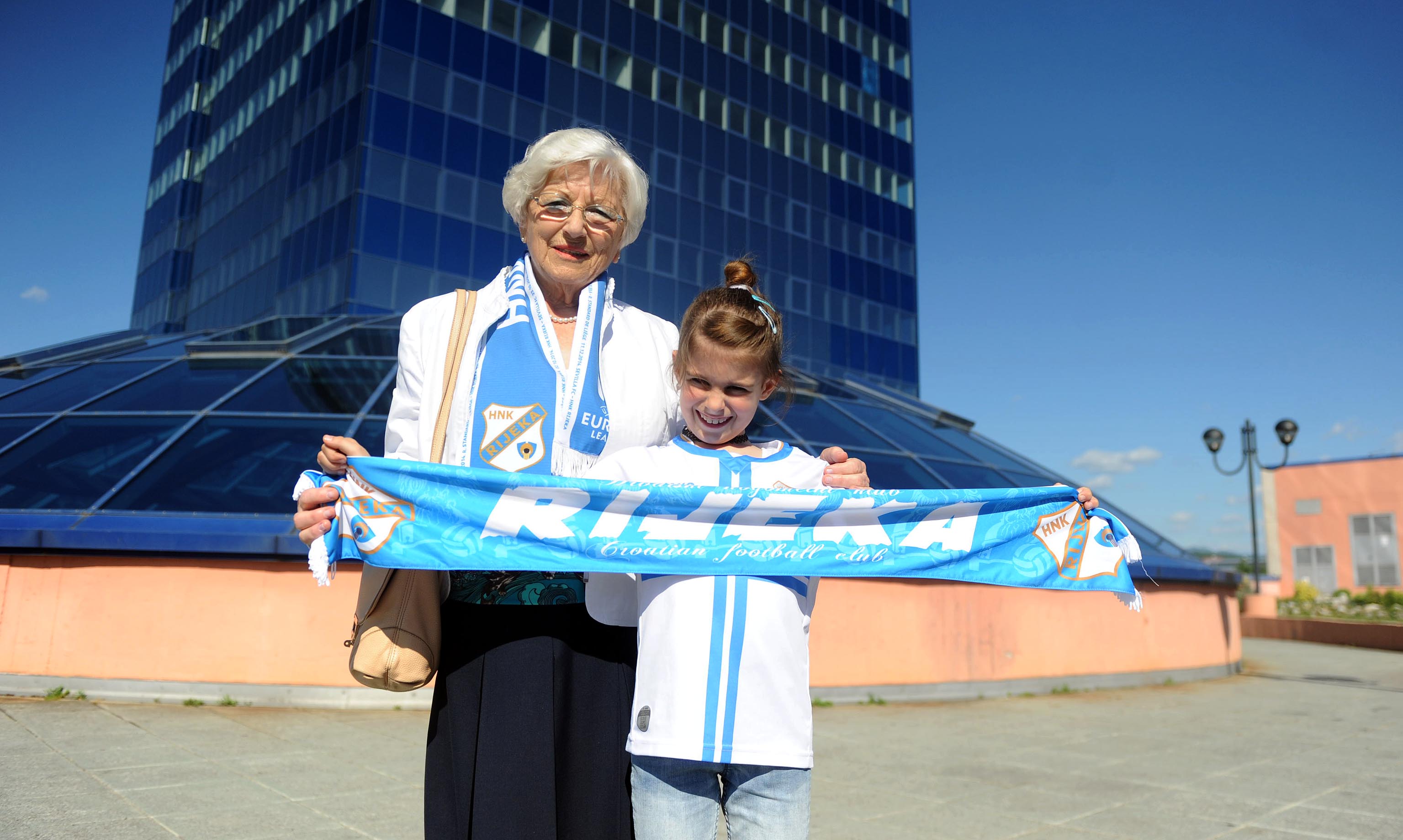 Vatrene navijačice "Rijeke"