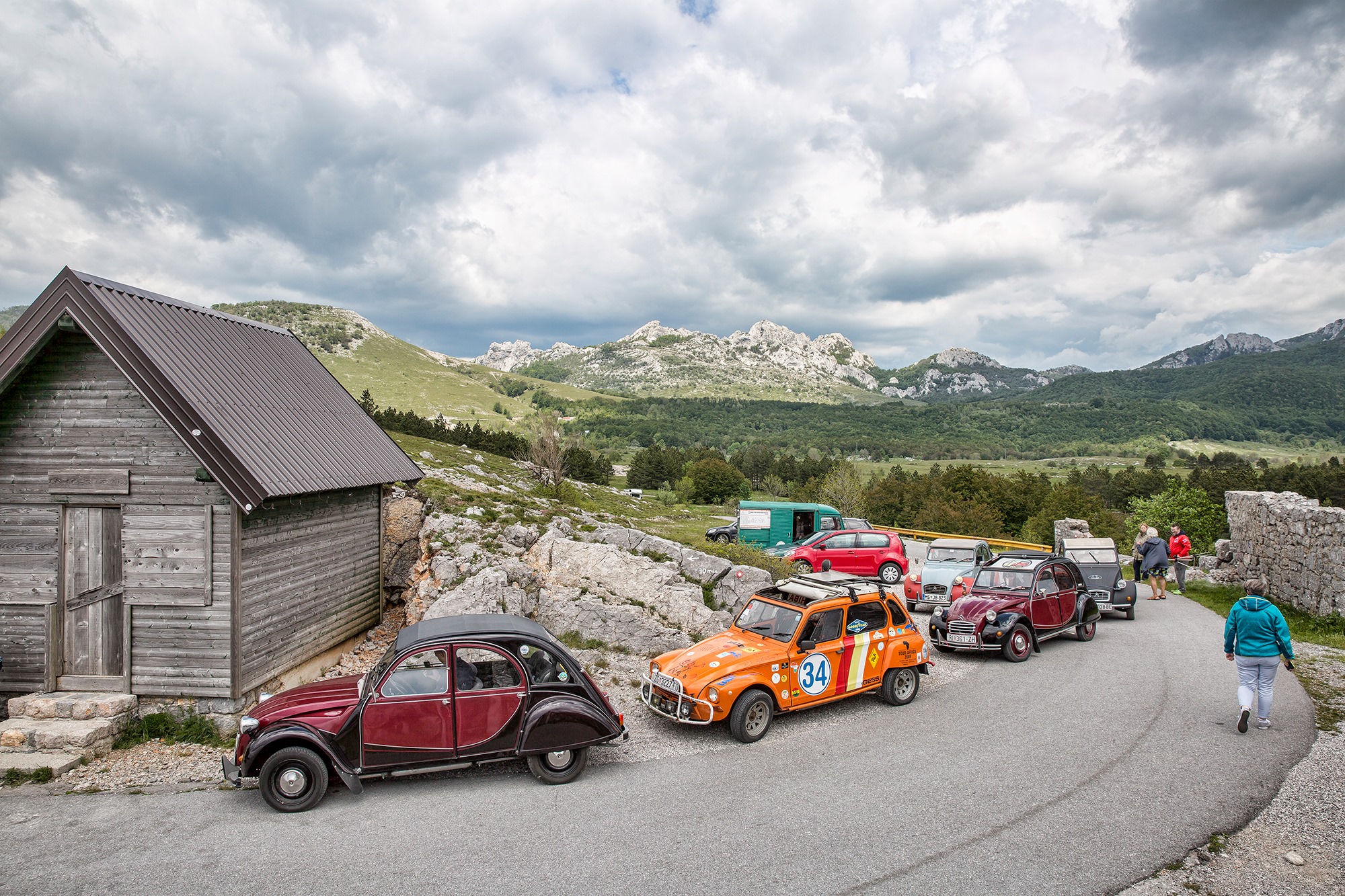 Spačeki obilaze Velebit, Hrvatski Citroen klub, Foto Marin SMOLČIĆ