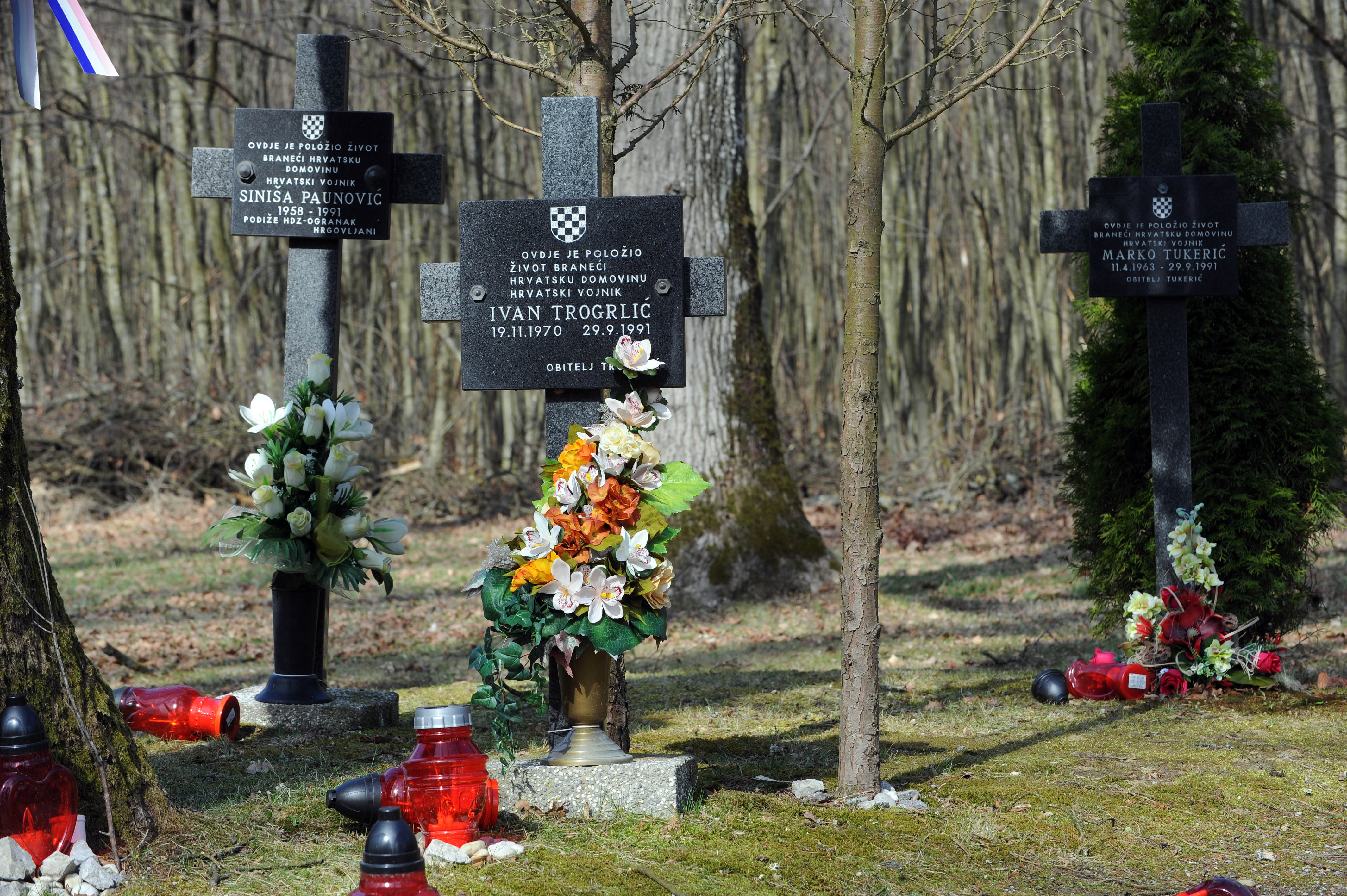 Pokopana su samo trojica: Siniša Paunović, Ivan Trogrlić i Marko Tukerić