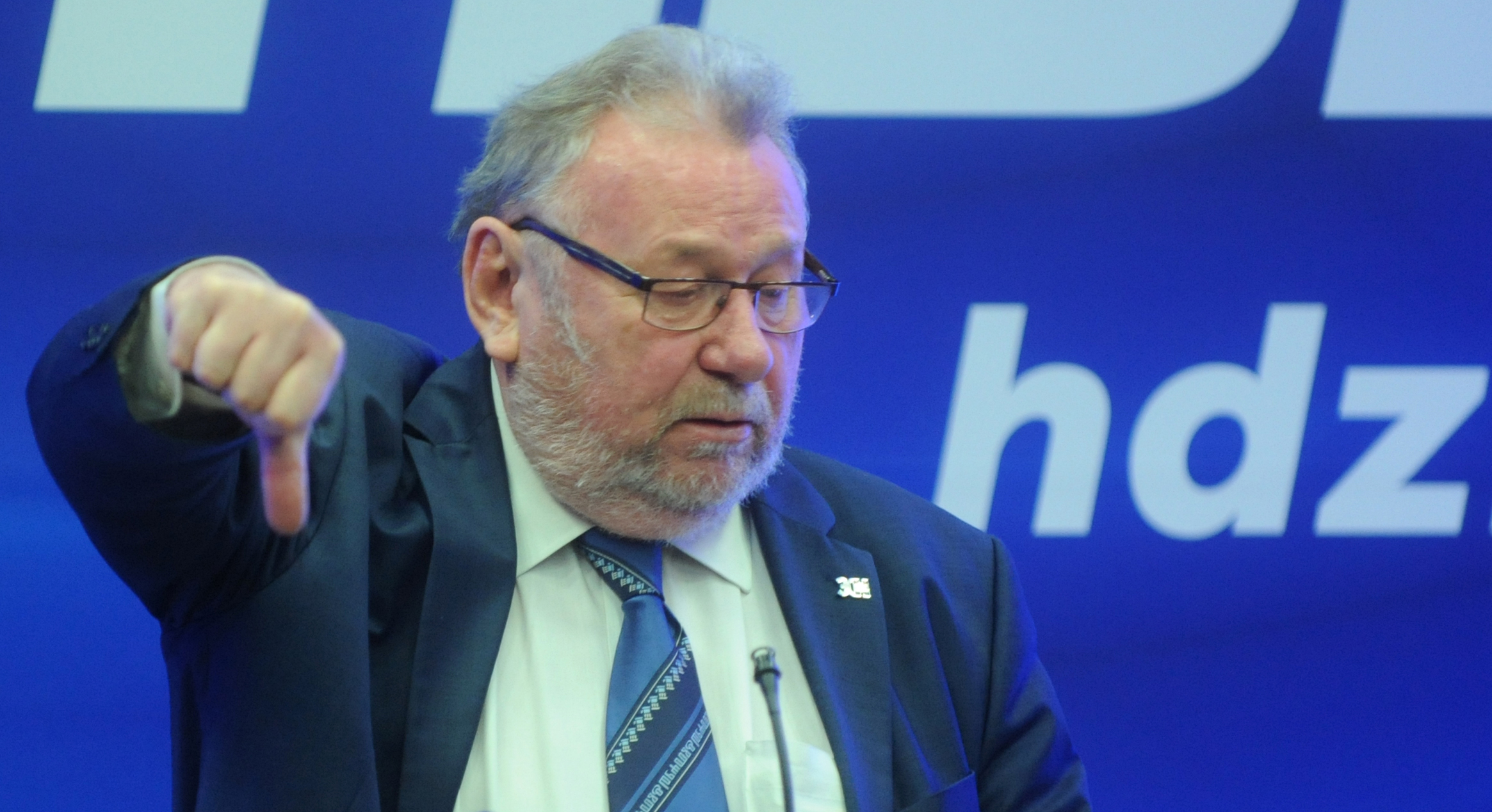 Ime vladimir sova kodno šeks Vladimir Šeks