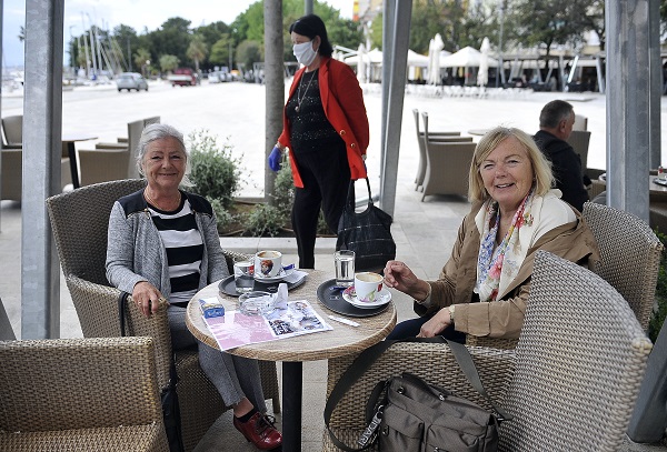 : Gospođe Petra i Doria jedva su dočekale espresso / Foto: R. BRMALJ