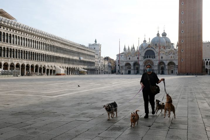 Italija je jedna od najpogođenijih zemalja / REUTERS