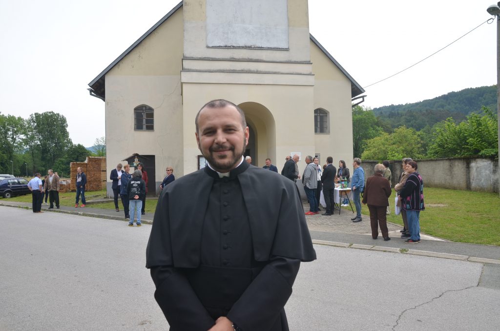 Velečasni Josip Tomić / Foto: M. KRMPOTIĆ