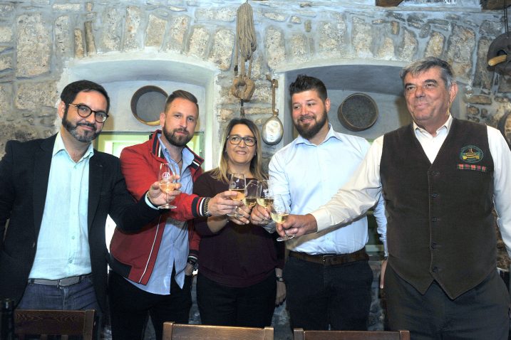 Saša Brusić, Mauro Staraj, Andrea Bralić, Matej Mostarac i Miljenko Host najavili program Bele nedeje / Foto  Vedran KARUZA