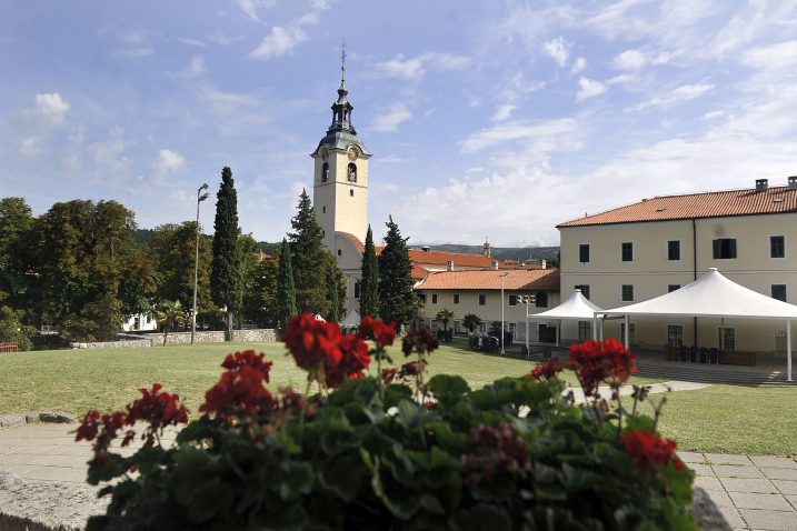 Trsatsko svetište - posljednje pripreme za blagdan Vele Gospe / Snimio Roni BRMALJ