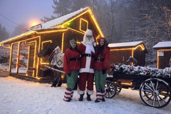 Djed Božićnjak doputovao je kočijom sa sjevera / Snimio Roni BRMALJ