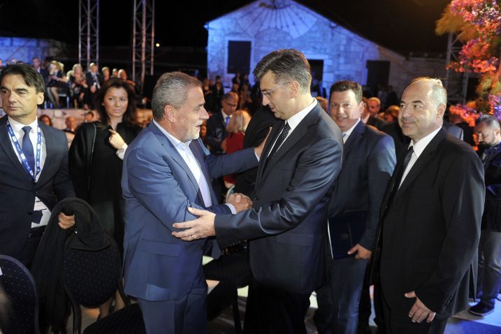 Foto Roni Brmalj