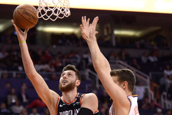 Jusuf Nurkić (Portland Trail Blazers) i Dragan Bender (Phoenix)/Foto REUTERS