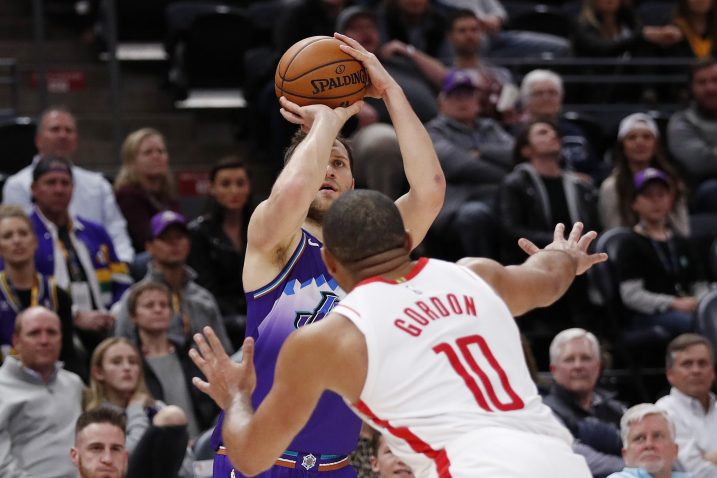 Bojan Bogdanović i Eric Gordon/Foto REUTERS