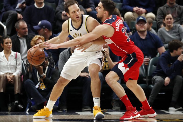 Bojan Bogdanović (Indiana Pacers) i Tomas Satoransky (Washington)/Foto REUTERS