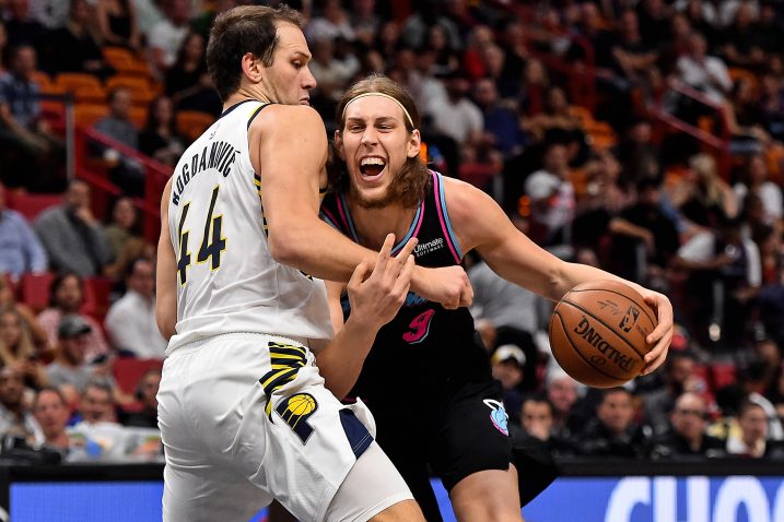 Bojan Bogdanović i Kelly Olynyk (Miami Heat)/Foto REUTERS