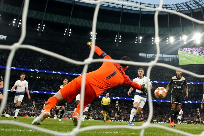 Donny van de Beek postigao je u 15. minuti jedini pogodak/Foto REUTERS