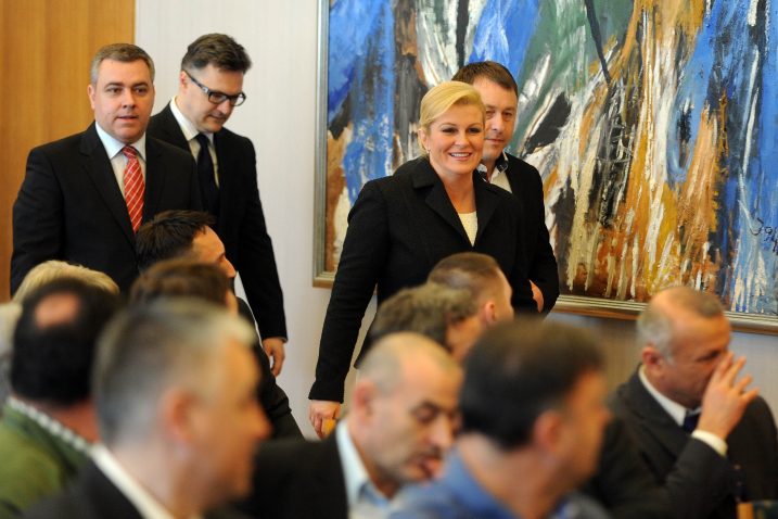 Kolinda Grabar-Kitarović sa savjetnicima Matom Radeljićem, Domagojom Juričićem i Antom Deurom / Fopto: D. KOVAČEVIĆ