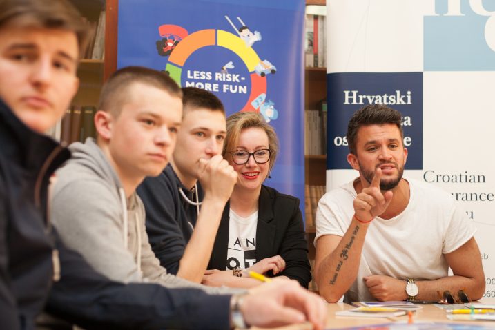 Damir Kedžo s riječkim srednjoškolcima
