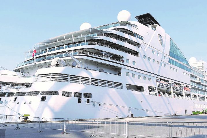 Seabourn Ovation potpuno je identičan u odnosu na brod “Sebourn Encore” koji je krajem svibnja bio u Rijeci / Snimio Ivica TOMIĆ