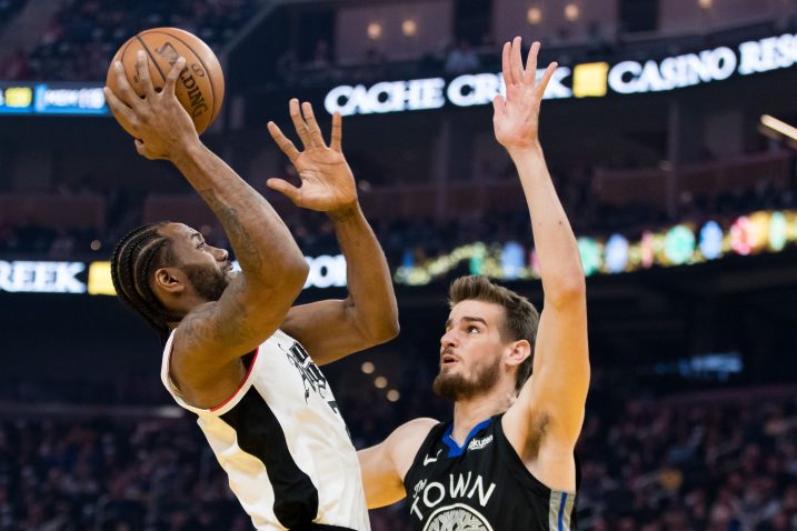 Kawhi Leonard i Dragan Bender/Foto REUTERS