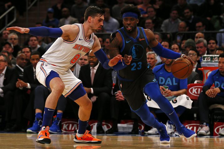 Mario Hezonja (New York) i Wesley Matthews (Dallas Mavericks)/Foto REUTERS