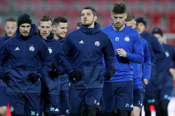 Arijan Ademi predvodi modru kolonu u Plzenu/I. KRALJ/PIXSELL