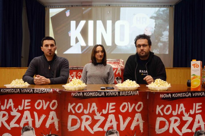Petar Vujnović, Gordana Vučinić i Marko Pekić najavili su obnovu kinoprojekcija u Vrbovskom / Snimio Marinko KRMPOTIĆ