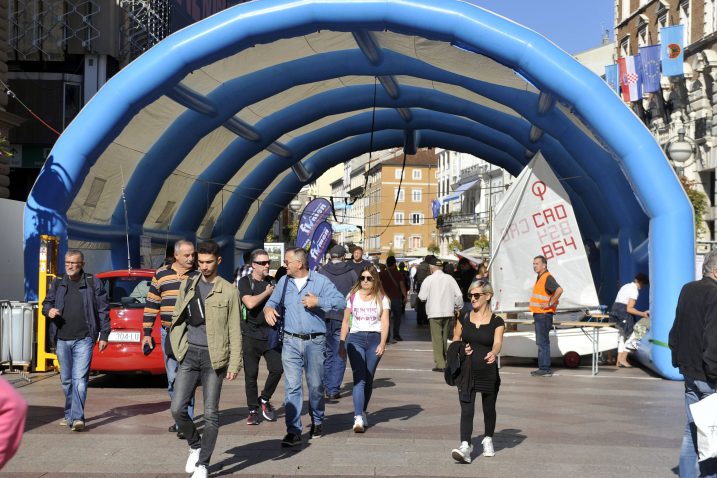 Festival se »ispod šatora na najpopularnijoj šetnici« održava sedmi put / Foto VEDRAN KARUZA