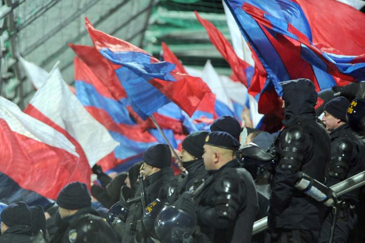 Mjesto na rujevičkom jugu navijače Hajduka stoji 70 kuna/Foto REUTERS