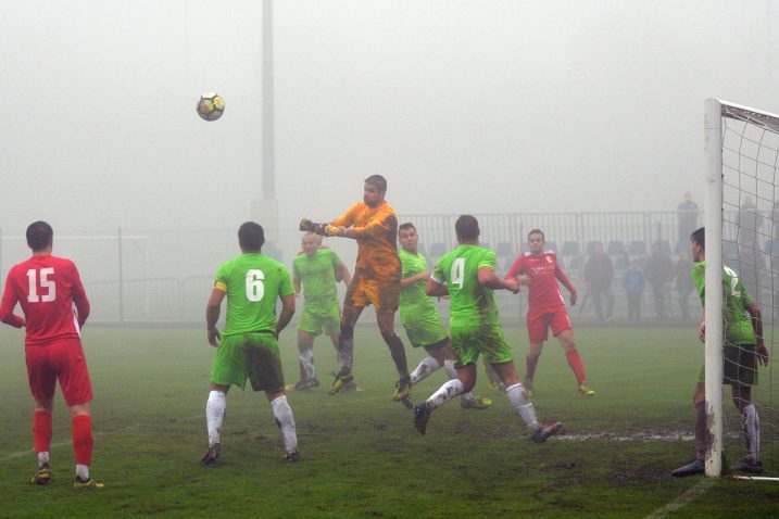 Magloviti derbi na Brnasima/Foto D. ŠKOMRLJ