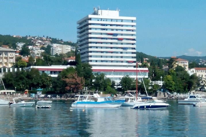 Hotel Ambasador će tijekom predstojeće zime biti zatvoren? / Snimio Marin ANIČIĆ