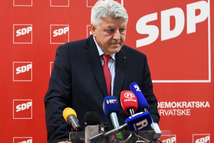 Građani nam kažu: dajte se zbrojite, trebate nam kao brana od nadiruće desnice - Zlatko Komadina / Snimio Ivica TOMIĆ