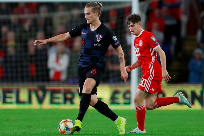 Tin Jedvaj (Hrvatska) i Daniel James (Wales)/Foto REUTERS