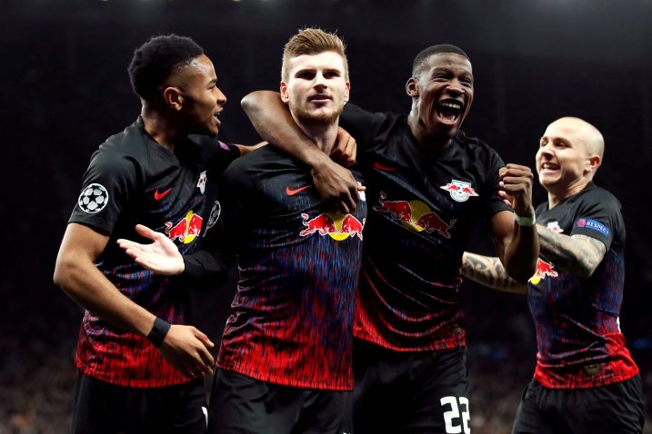 Timo Werner slavi pogodak u Londonu sa suigračima/Foto REUTERS