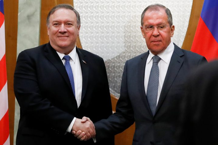 Mike Pompeo i Sergej Lavrov / REUTERS