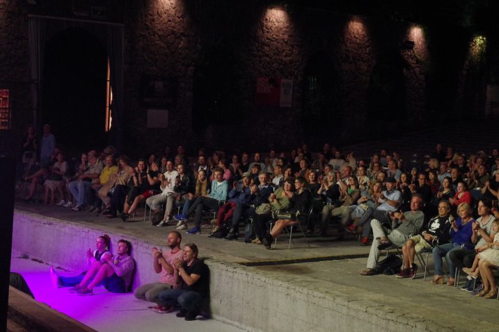 Tko kaže da jazzeri nisu dobri navijači? / Foto: Davor HRVOJ