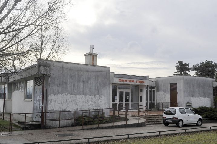 Obnova zgrade ambulatne stajat će oko 1,2 milijuna kuna / SNimio Roni BRMALJ