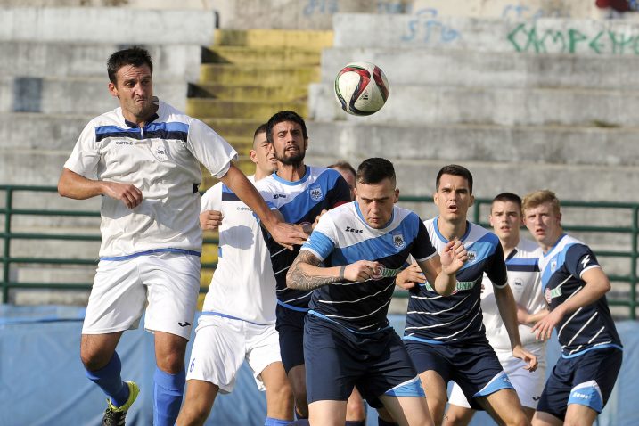 Susjedski derbi na Omladinskom igralištu/R. BRMALJ