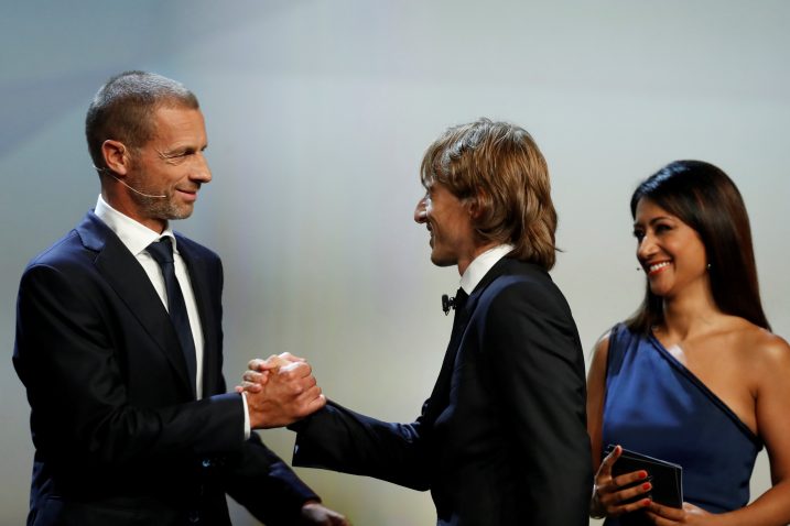 Predsjednik UEFA-e Aleksander Čeferin i Luka Modrić/Foto REUTERS