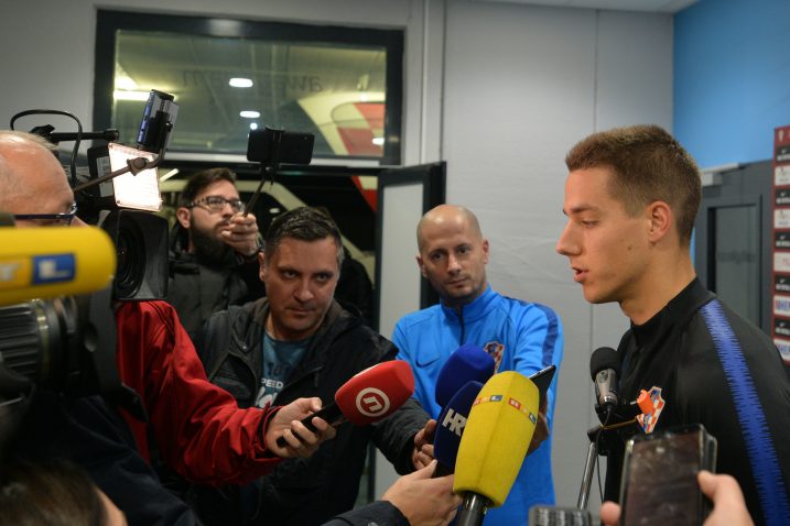 Mario Pašalić u miks zoni rujevičkog stadiona/Foto D. ŠKOMRLJ