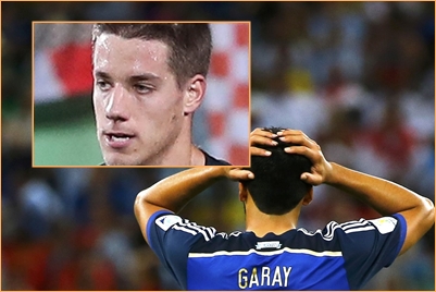 Mario Pašalić i Ezequielu Garay/Foto PIXSEL/Foto REUTERS