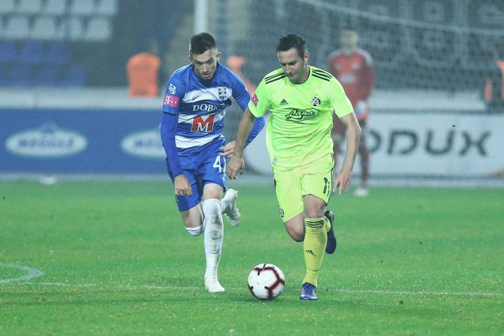 Tomelin Gutieri (Osijek) i Mario Gavranović (Dinamo)/D. JAVOROVIĆ/PIXSELL