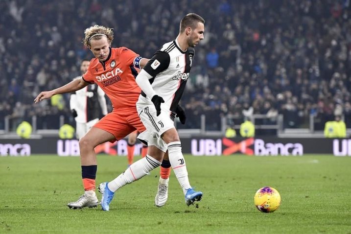 NOVI POČETAK - Marko Pjaca u duelu s kapetanom Udinesea Antoninom Barakom