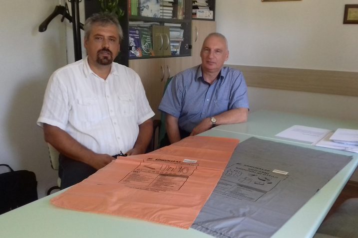 Ervino Mrak i Bruno Frlan o novom modelu prikupljanja otpada / Snimio Srđan BRAJČIĆ